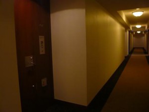 青山ザ･タワー　共用廊下