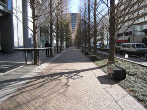 東京レジデンス　ビジネスゾーン歩道